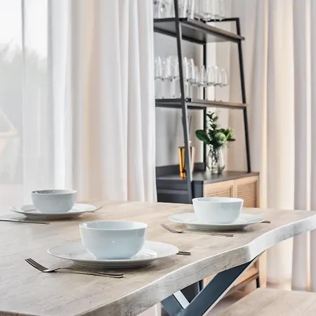 Apartment Stylish New-build, Free Parking, 10 Minutes To Nec & Bhx Airport *